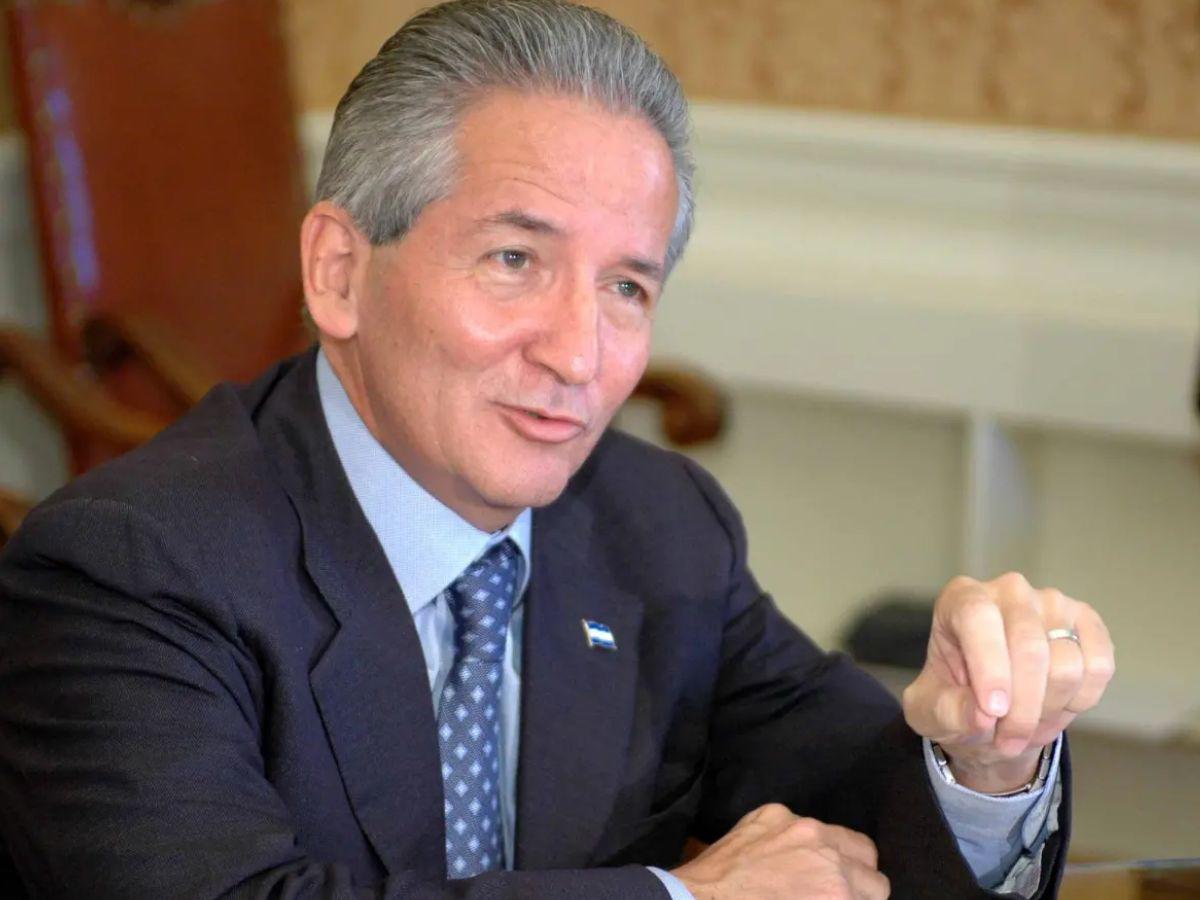 Hija del expresidente Ricardo Maduro revela imágenes inéditas en sus 80 años