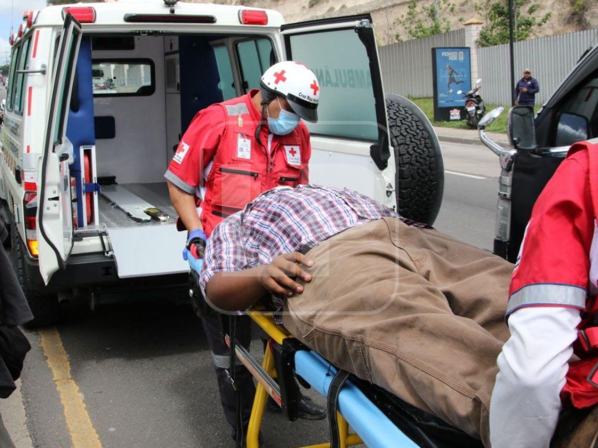 Múltiple accidente en Tegucigalpa deja varios heridos tras vuelco de una pipa de agua