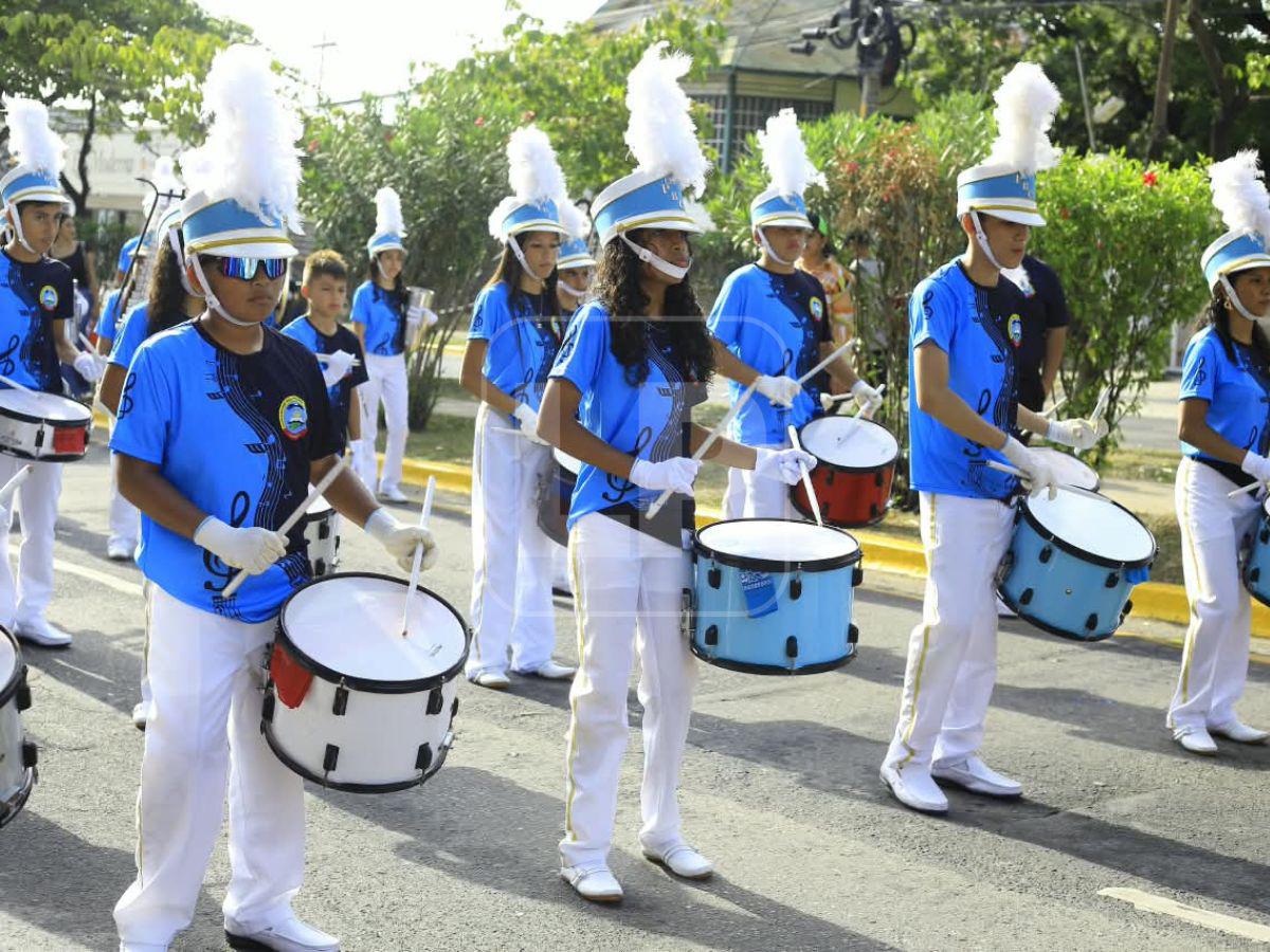 Así se viven los desfiles patrios este domingo 13 de septiembre en San Pedro Sula