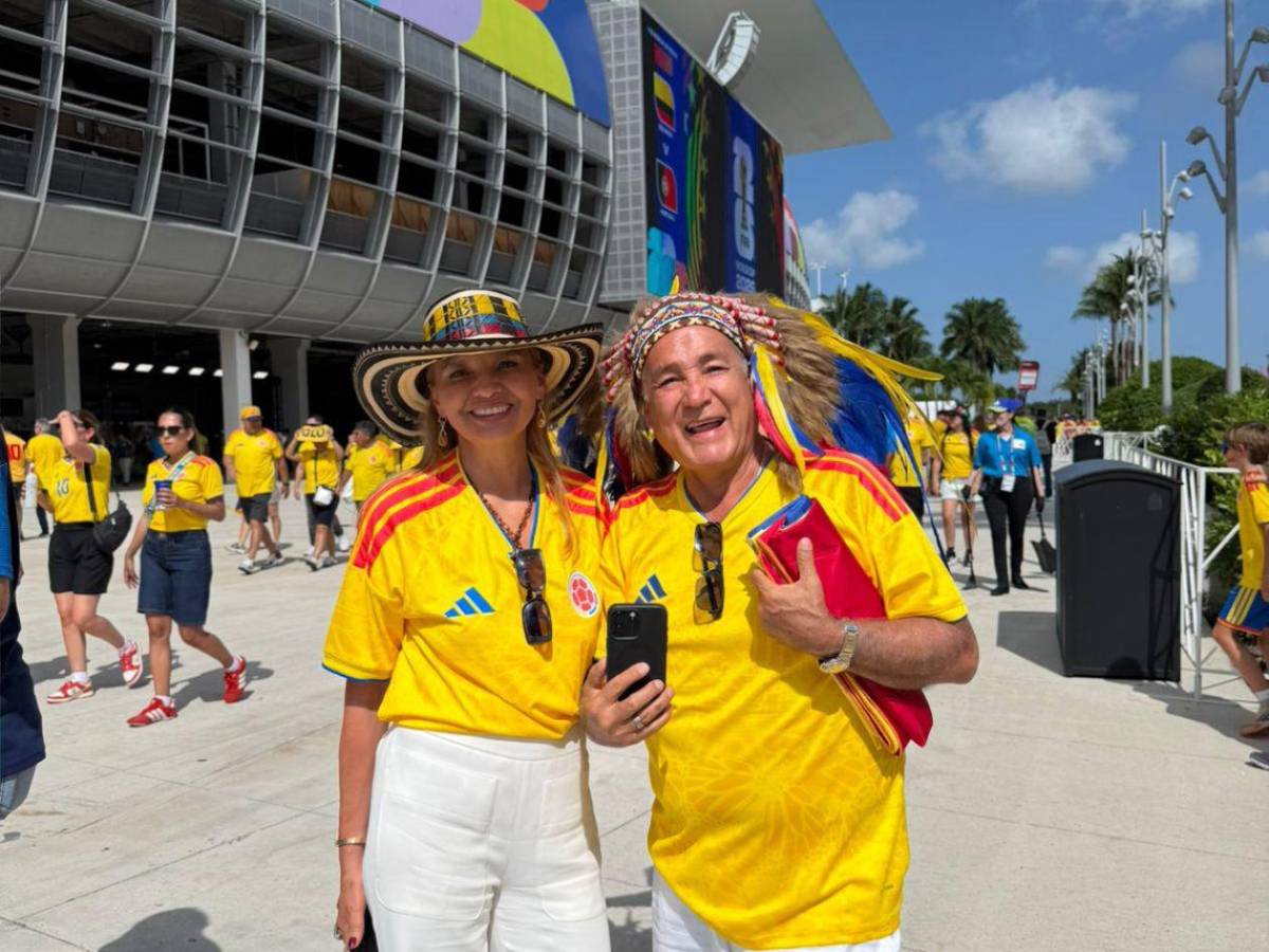 Hondureño causa revuelo en el Colombia-Portugal y bellas chicas enamoran
