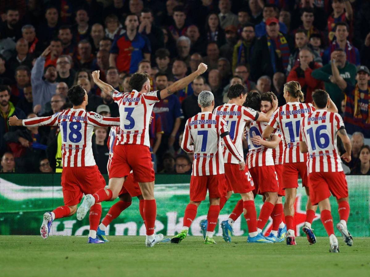 Atlético pega primero, penal no pitado al Barcelona e incidente previo al partido