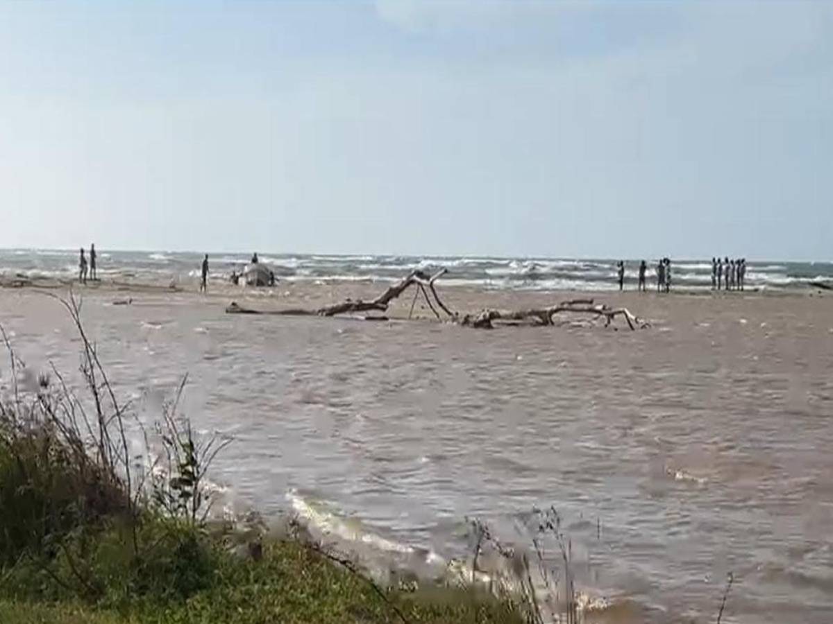 Una niña de 5 años entre los muertos de naufragio de embarcación turística