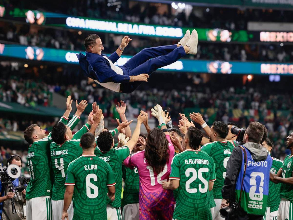 Euforia en México, polémico gesto y otro expulsado por 'culpa' de la ley Vinicius