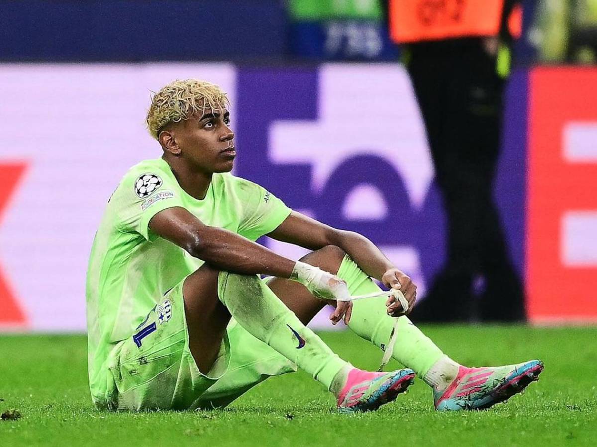 El árbitro Marciniak se burla de las quejas del Barcelona y le manda un aviso