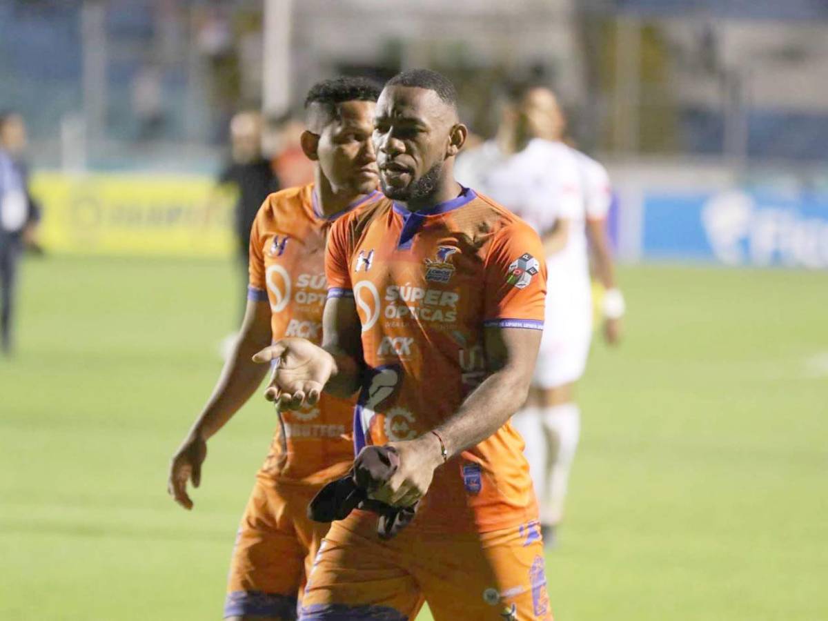 Vuelve a Olimpia tras estar marginado, festejan triunfo y tristeza de UPN