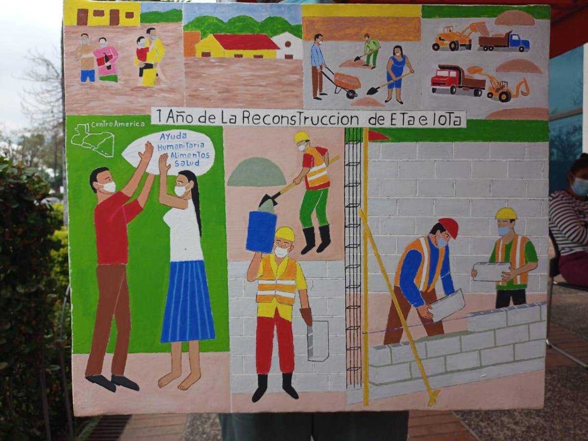 El pintor hondureño usa la técnica de acrílico y óleo.