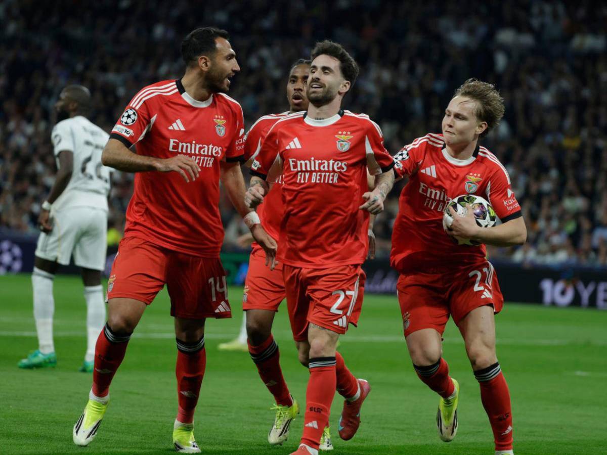 Real Madrid sufrió: jugador salió en camilla, silbidos a Vinicius y penal no pitado