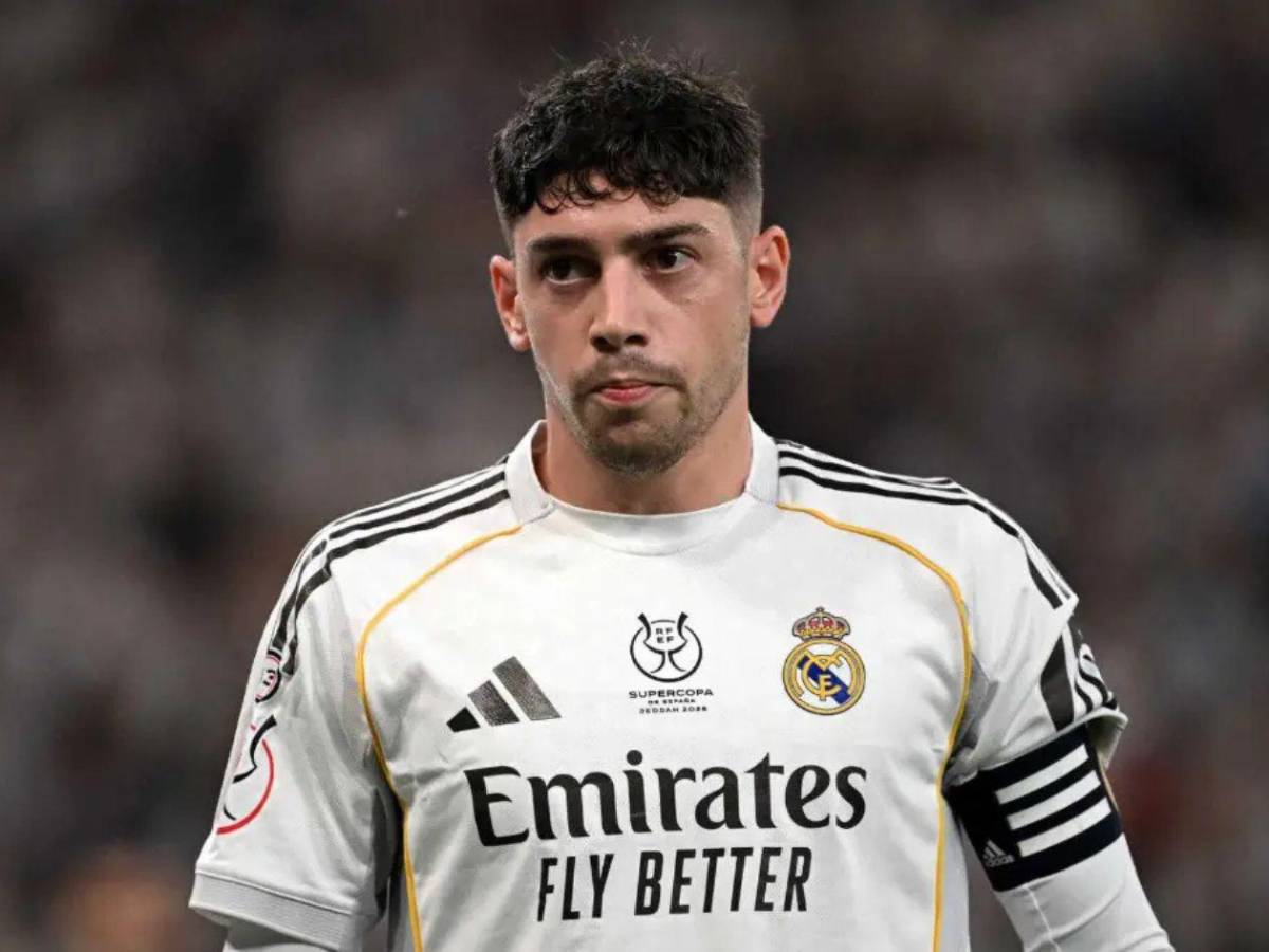 Los galácticos que encajan en el histórico fichaje de Florentino: dos son del Barça