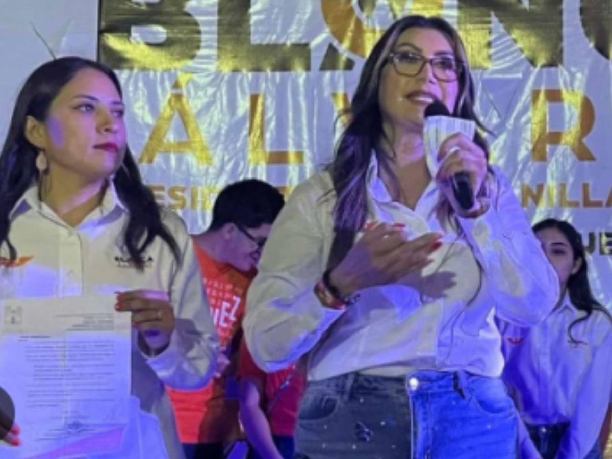 Hallan muerta a regidora dentro de su camioneta y revelan detalles del peritaje