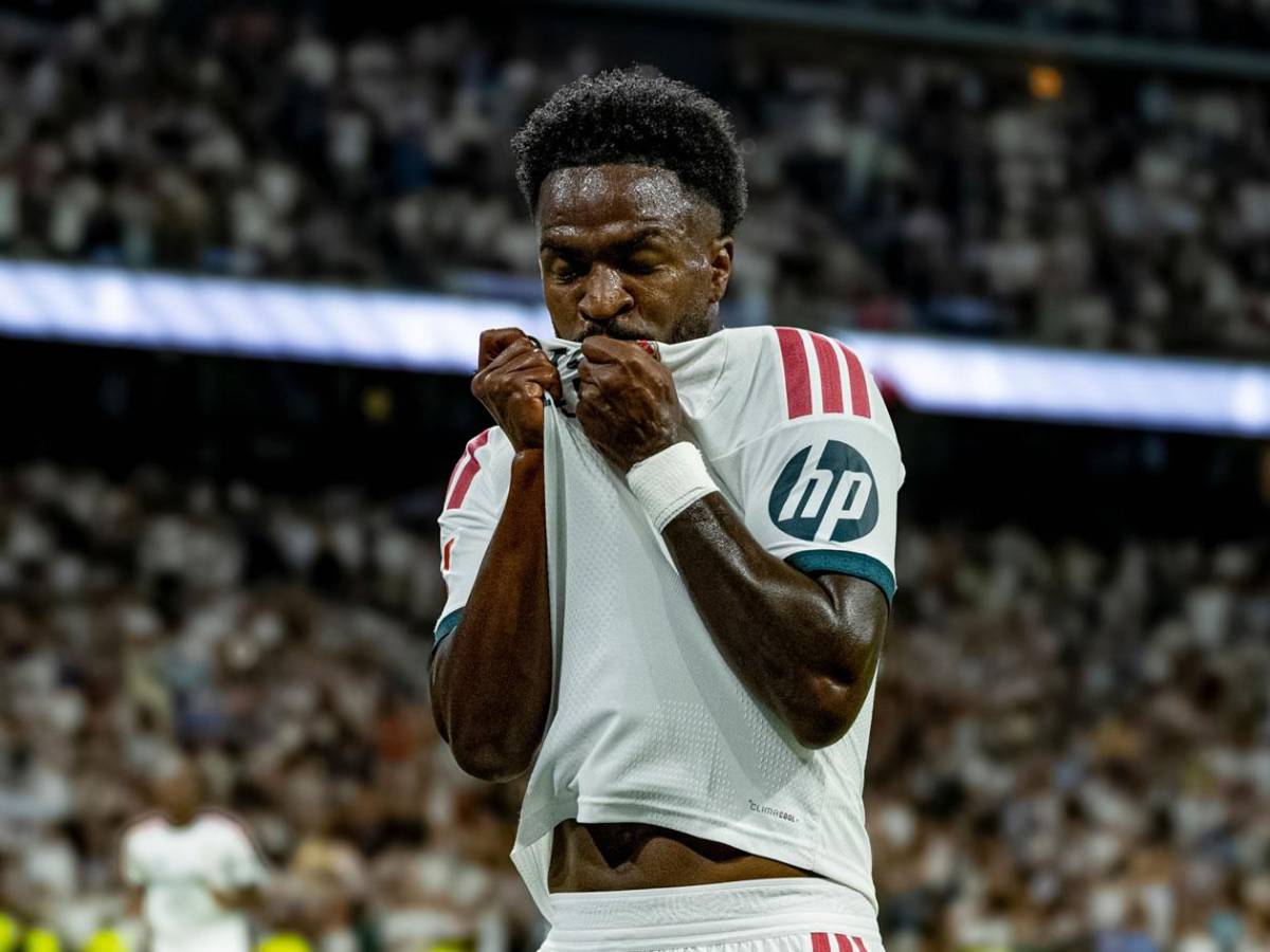Vinicius recibe la peor noticia para al Clásico ante Barcelona tras su insólita expulsión