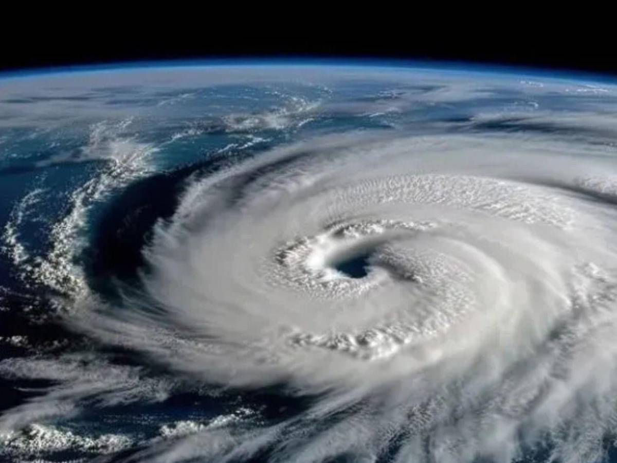 Inicia temporada de huracanes 2025 en el Pacífico: estos fenómenos afectarán a Honduras