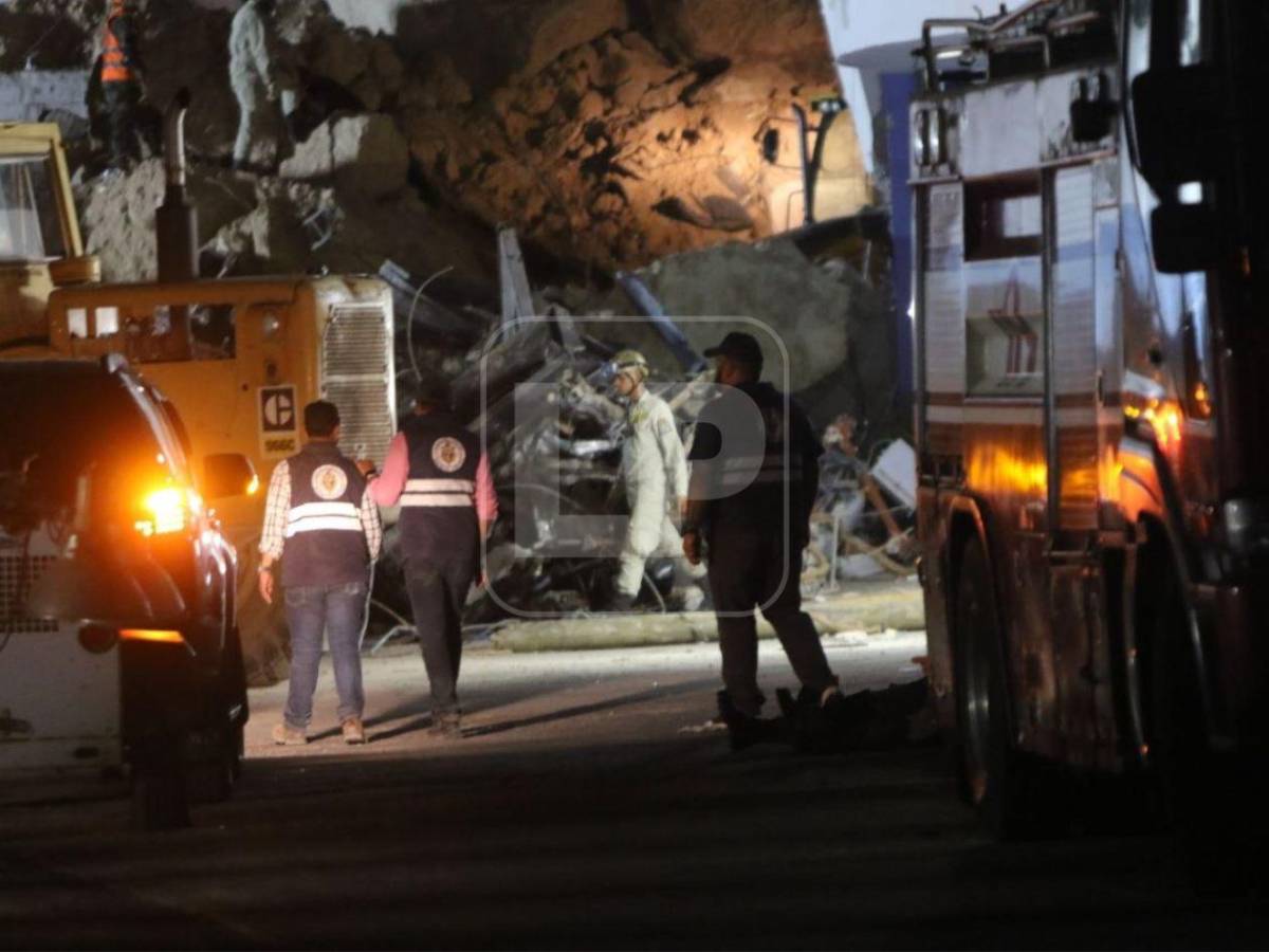 Intensa labor de rescate: bomberos trabajaron más de 40 horas tras derrumbe en Loarque