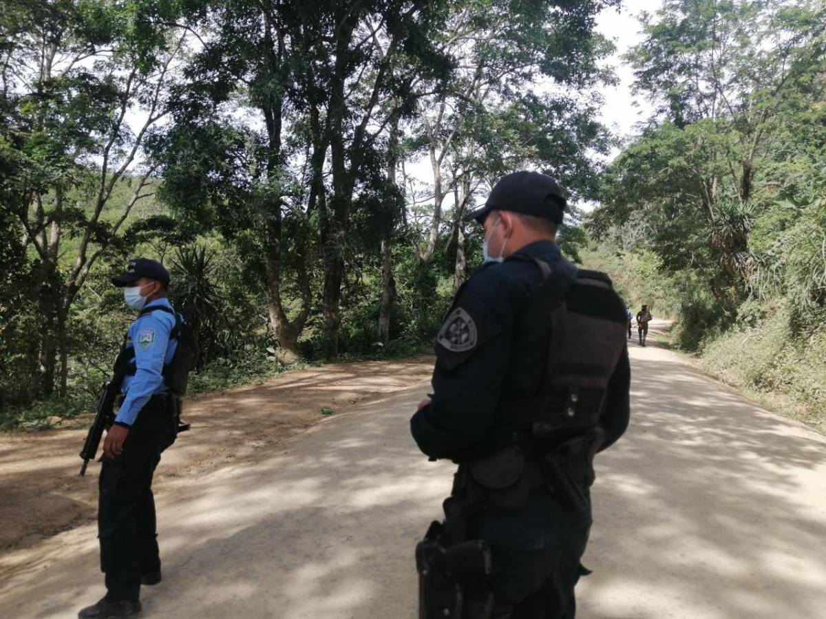 Capturan a cinco hondureños tras llegar deportados de Estados Unidos