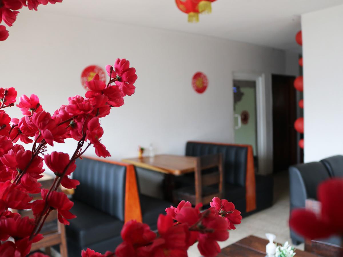 Wok Box te ofrece un ambiente acogedor y familiar.