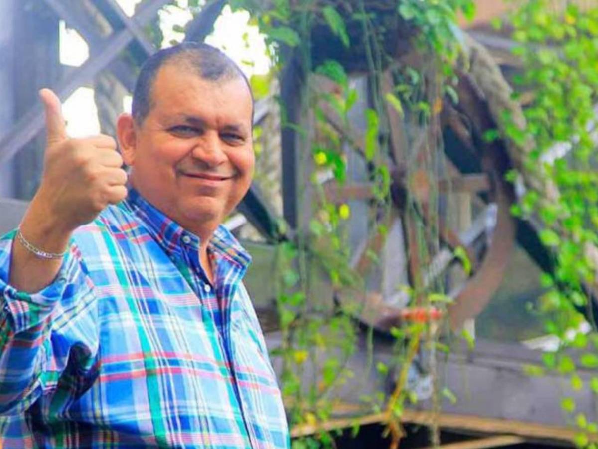 Orlando Ponce anuncia que se casa con una compañera: Imposible quedar bien