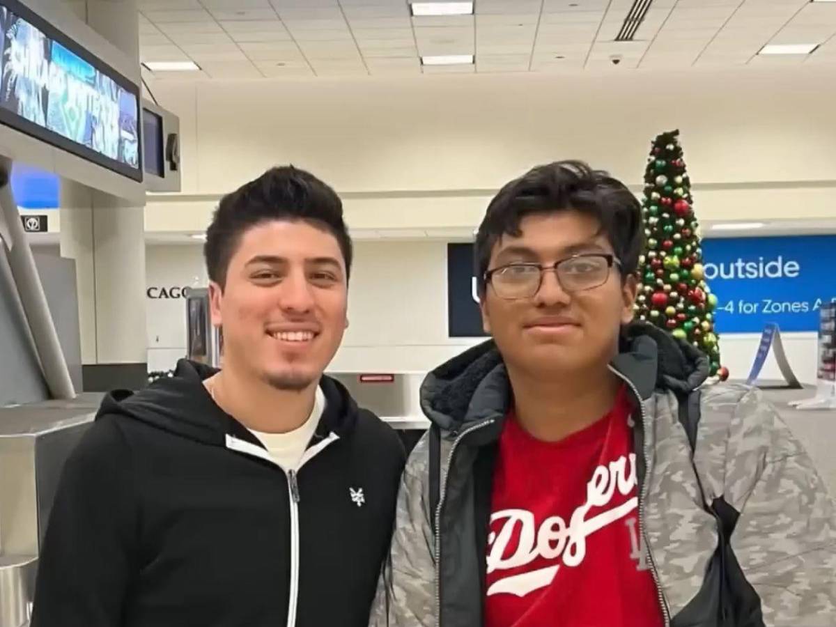 Entre lágrimas y abrazos: joven se reencuentra con sus padres tras proceso migratorio en USA