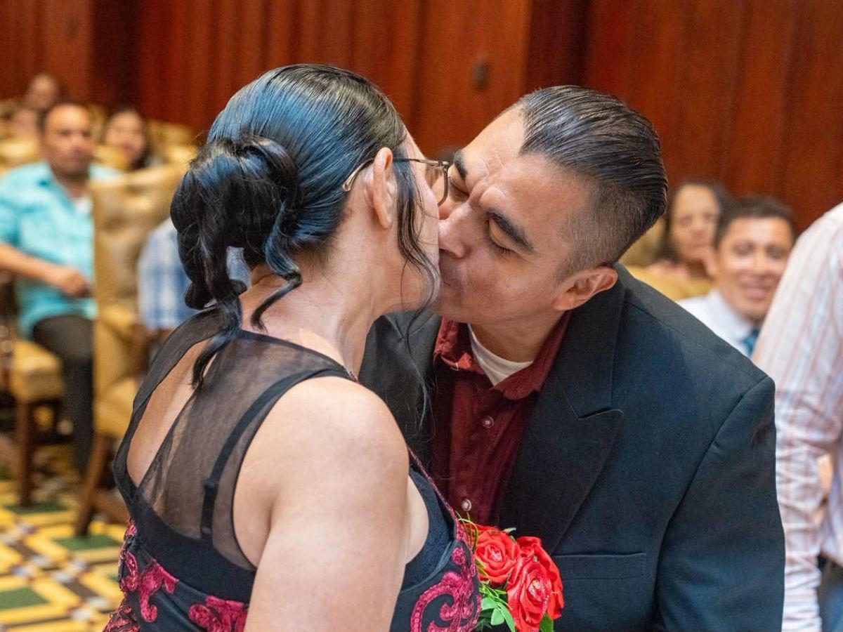 Entre nervios, ilusión y amor esperan las masivas bodas de Caná el sábado 26