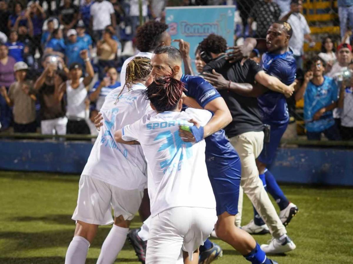 Tiktokers de Honduras con festejo alocado, agresión a Supremo y la bronca en Nicaragua