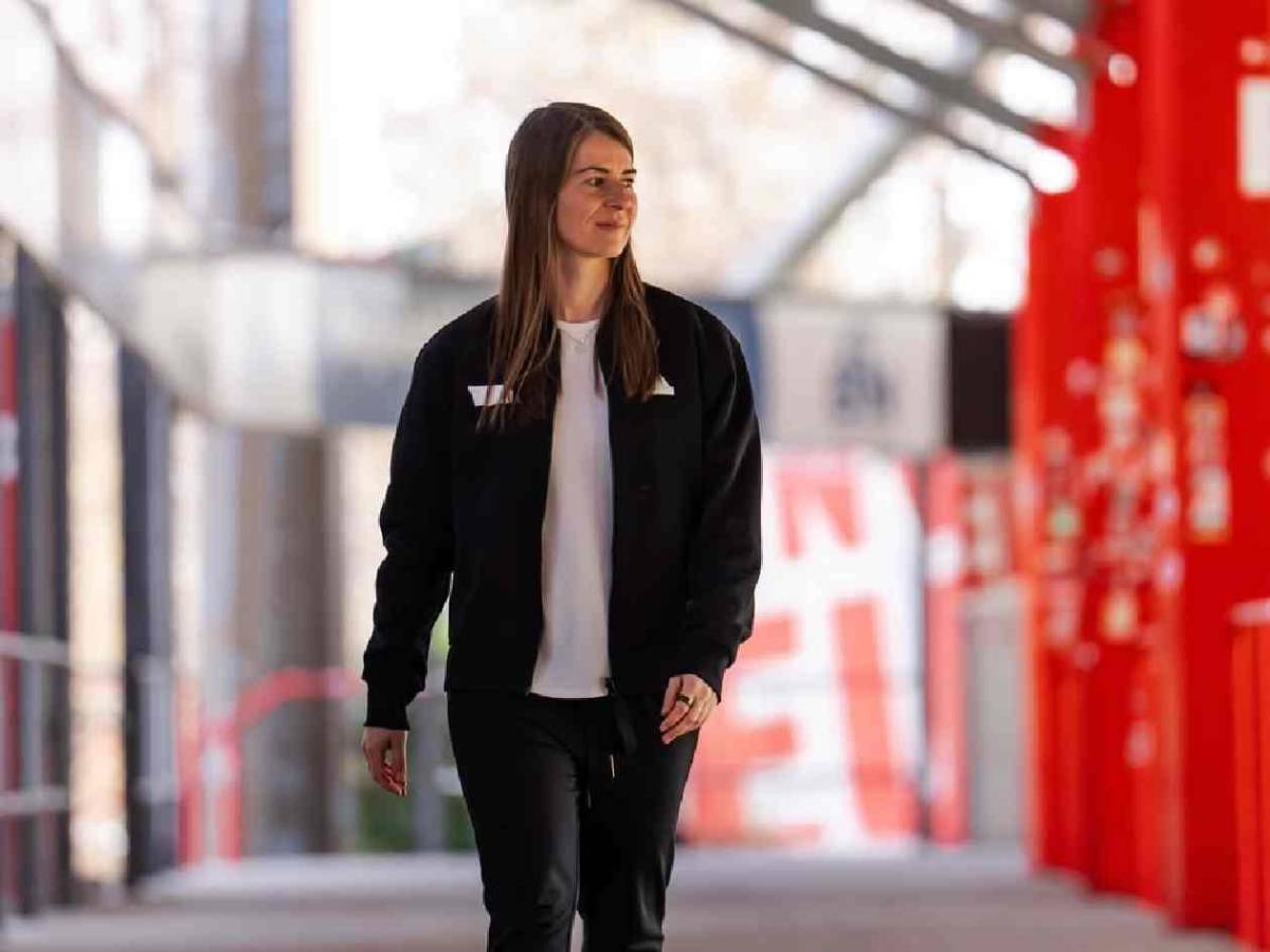 Revuelo: mujer dirigirá por primera vez a un histórico club de Europa