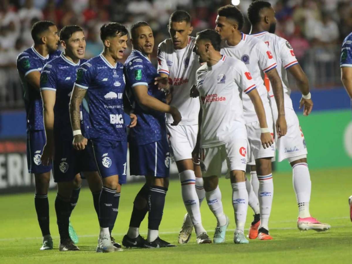 La pelea de Espinel tras eliminación de Olimpia, tristeza y provocador festejo de Cartaginés