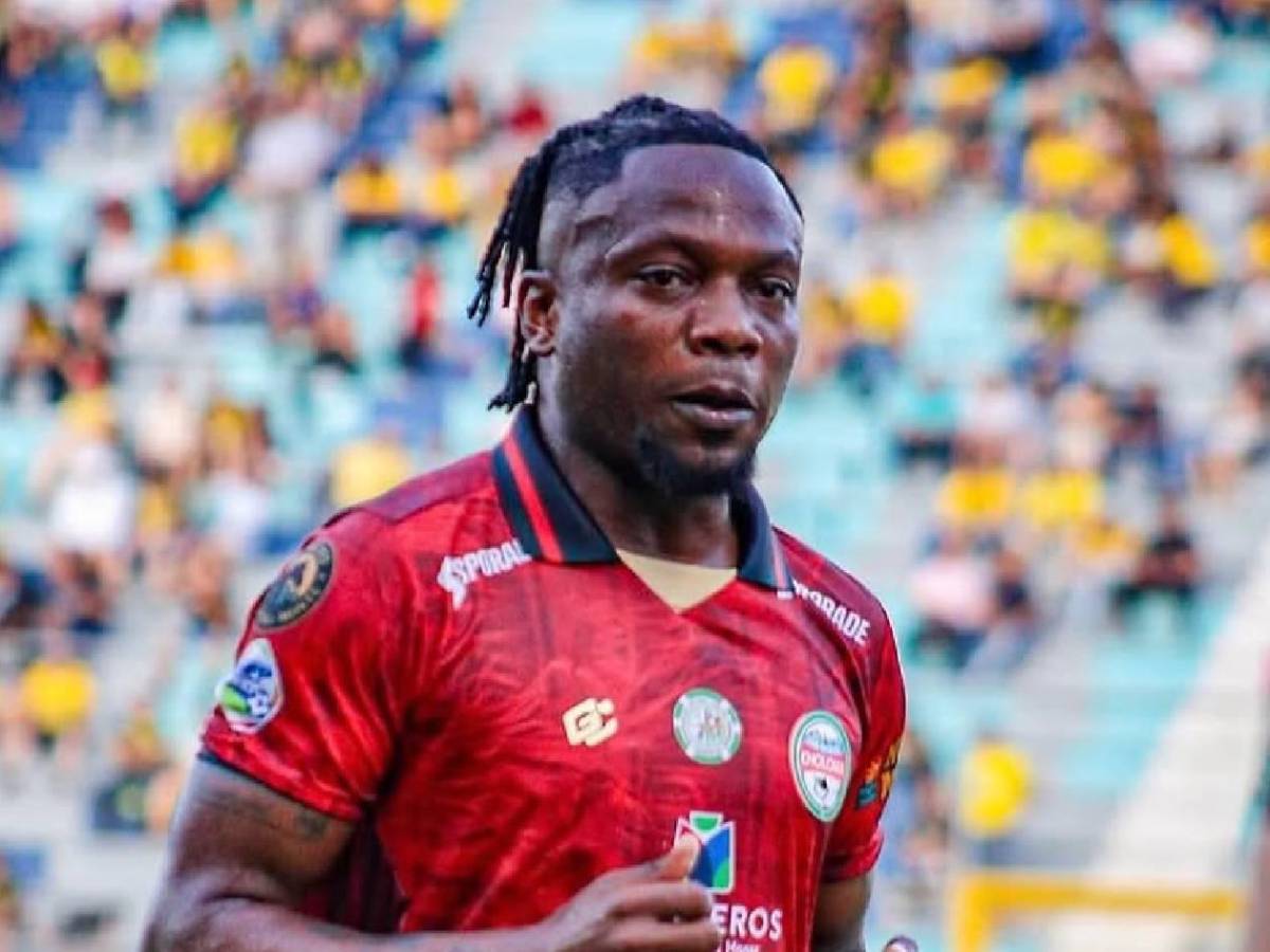 Futbolista hondureño revela cómo pagaba fiestas y lo que hizo con sus amigos
