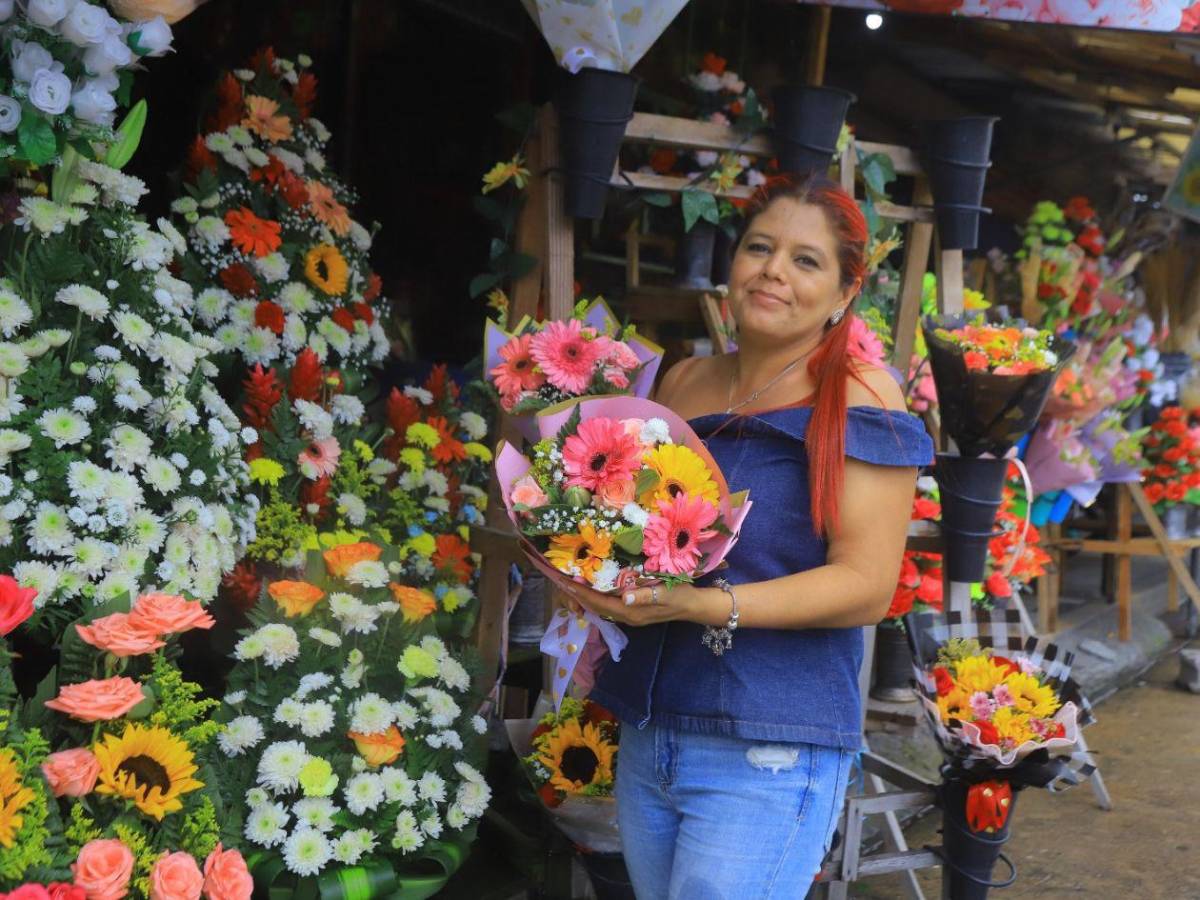 Entre colores y artesanías, así cobra vida y deja huella el mercado Guamilito