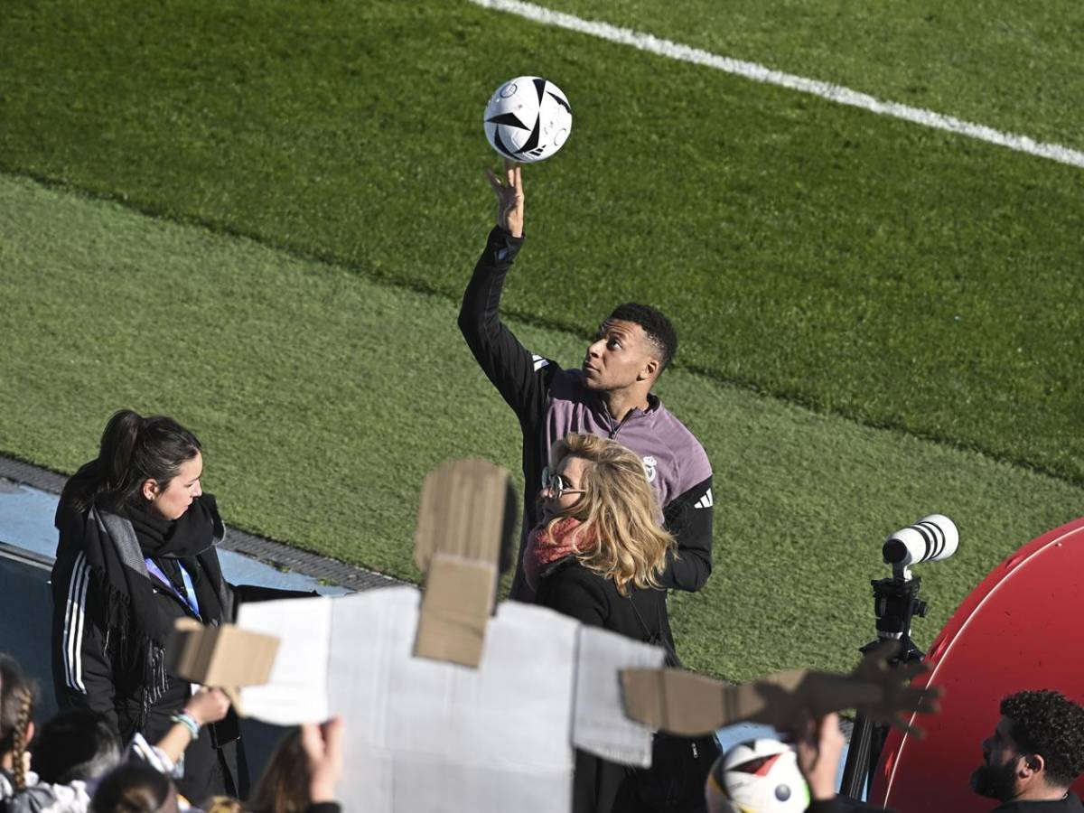Real Madrid y Mbappé desatan locura en entrenamiento: una visita especial