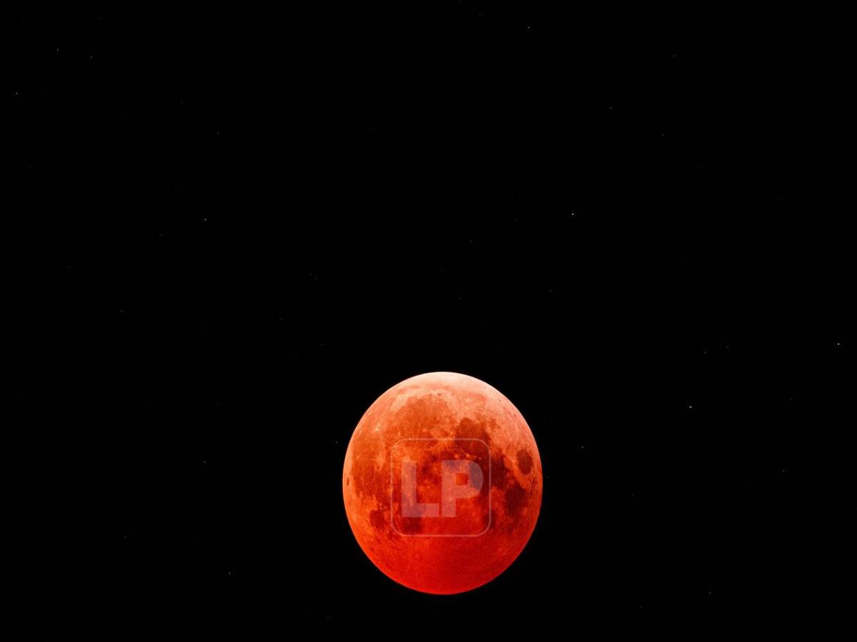 ¡Espectaculares! Las mejores imágenes del eclipse lunar en Honduras