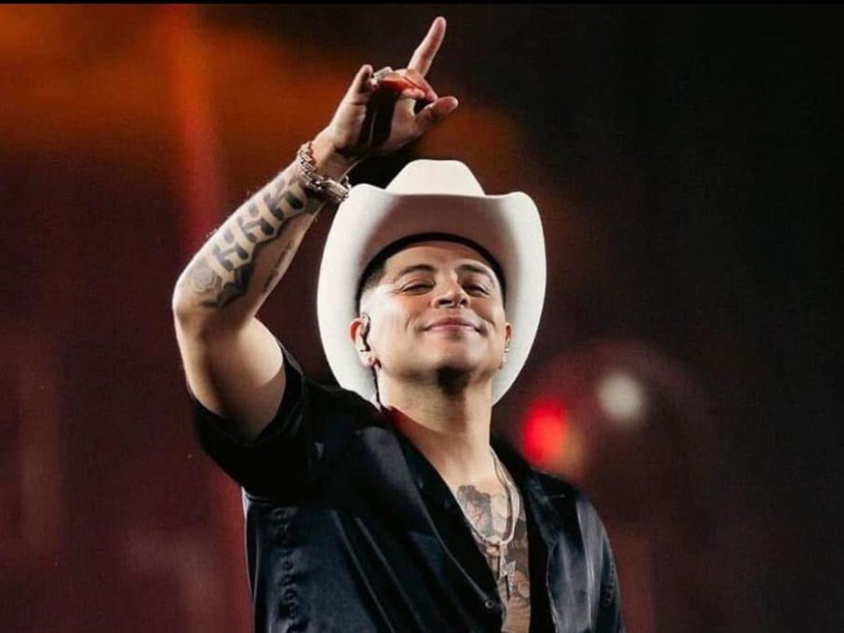 Grupo Firme es amenazado a muerte con narcomanta y restos humanos