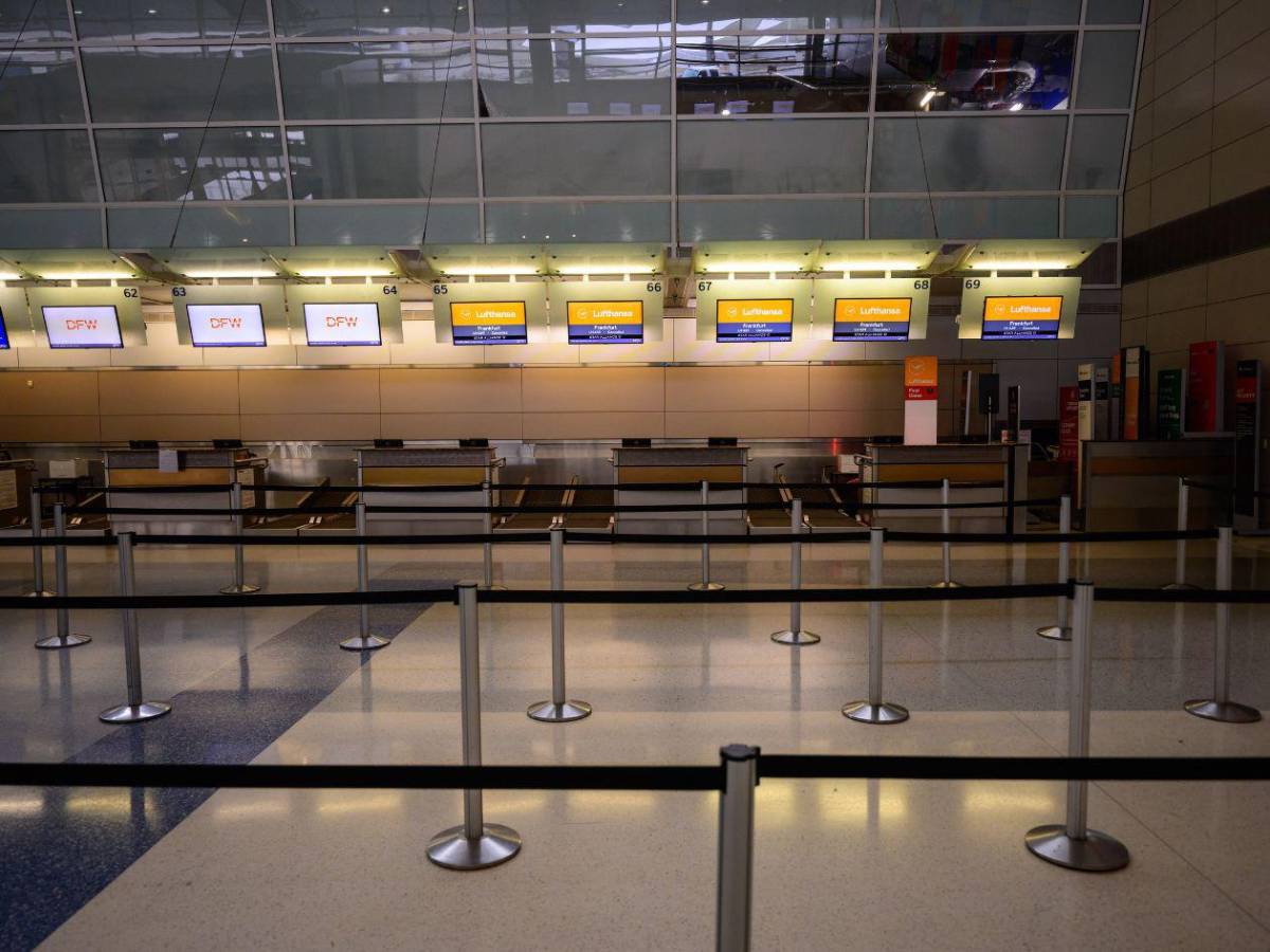 Histórica nevada en EE UU provoca caos y cancelación de miles de vuelos