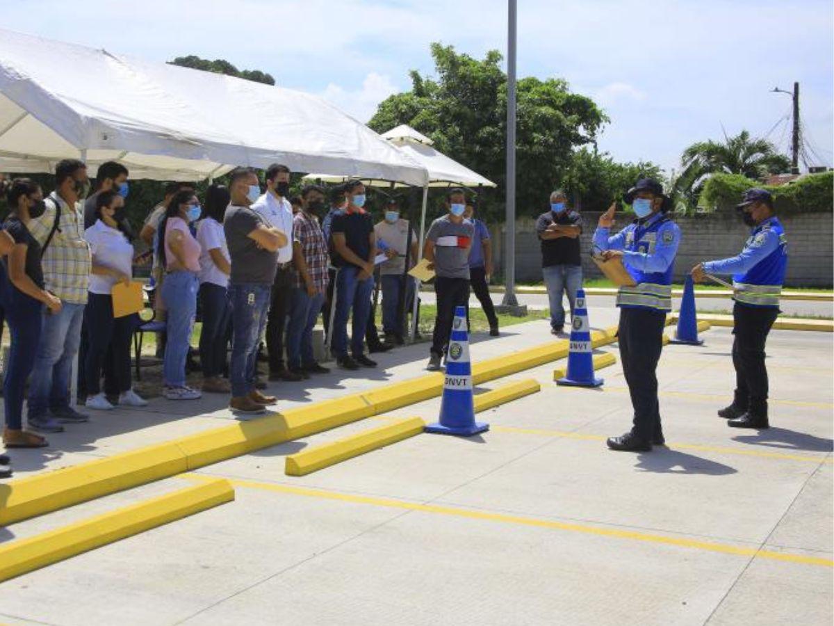 El lunes 24 de julio se reanuda proceso para trámite de licencias por primera vez