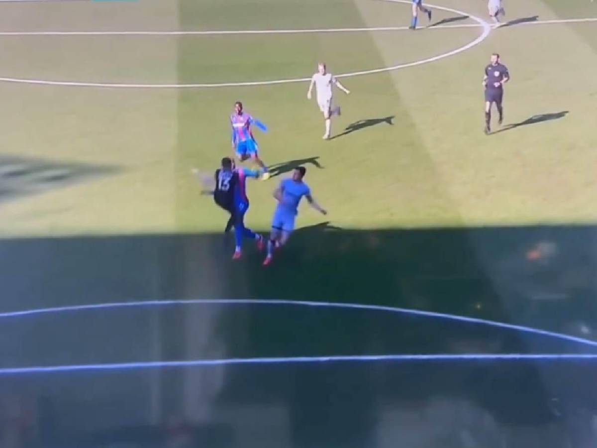 Sufrió una criminal patada en pleno partido y esto informan sobre su estado