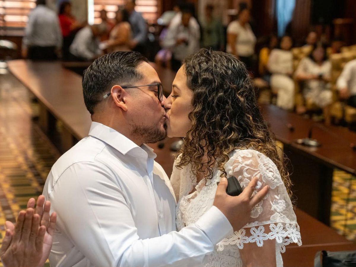 Entre nervios, ilusión y amor esperan las masivas bodas de Caná el sábado 26