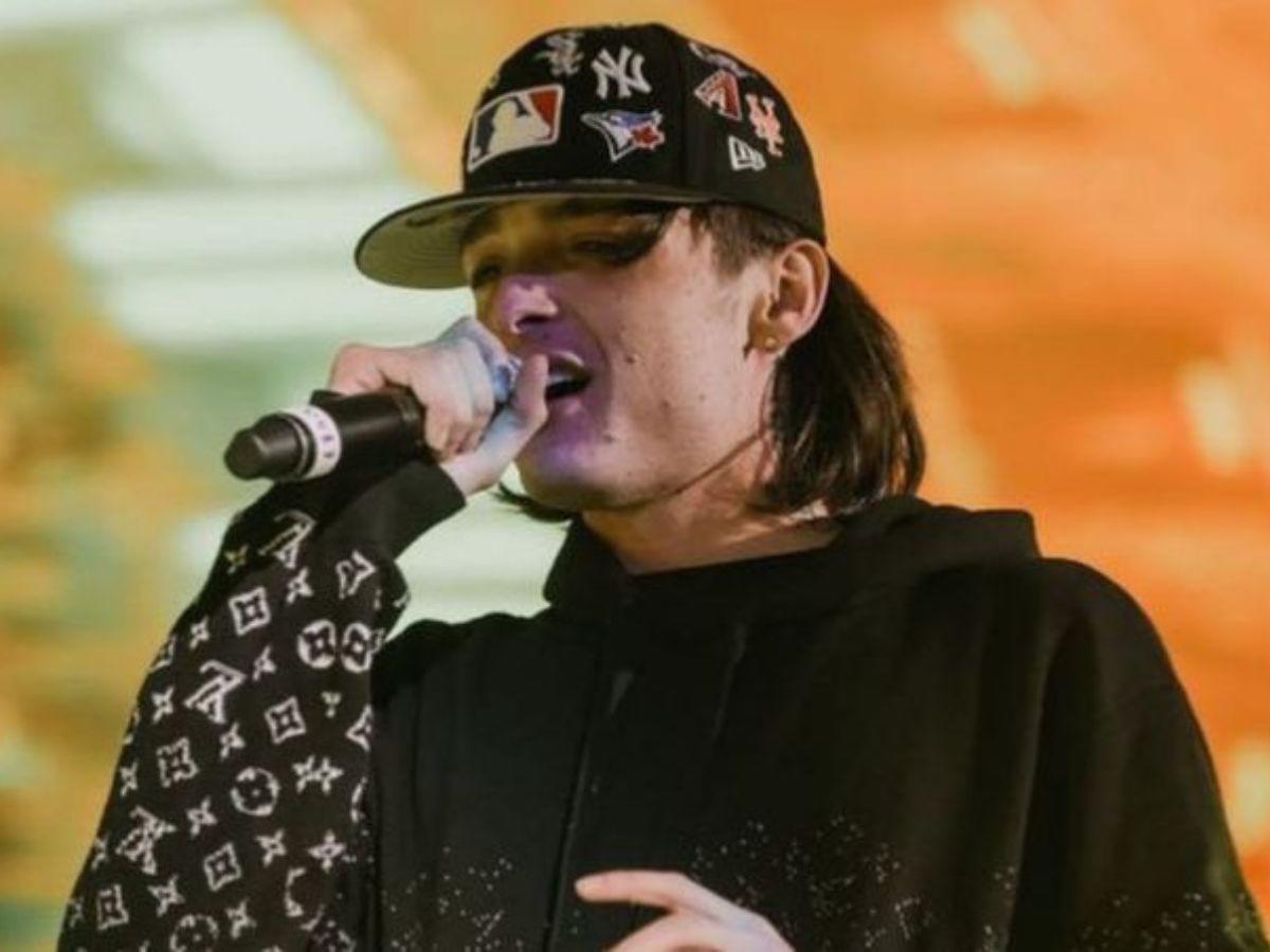 Peso Pluma sorprende bailando Sopa de Caracol