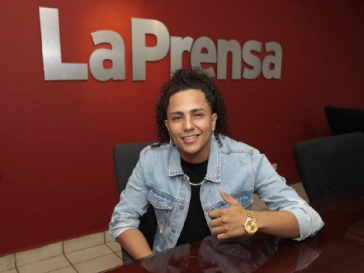 Esposo de Elsa Oseguera lanza coqueteo a Ariela Cáceres