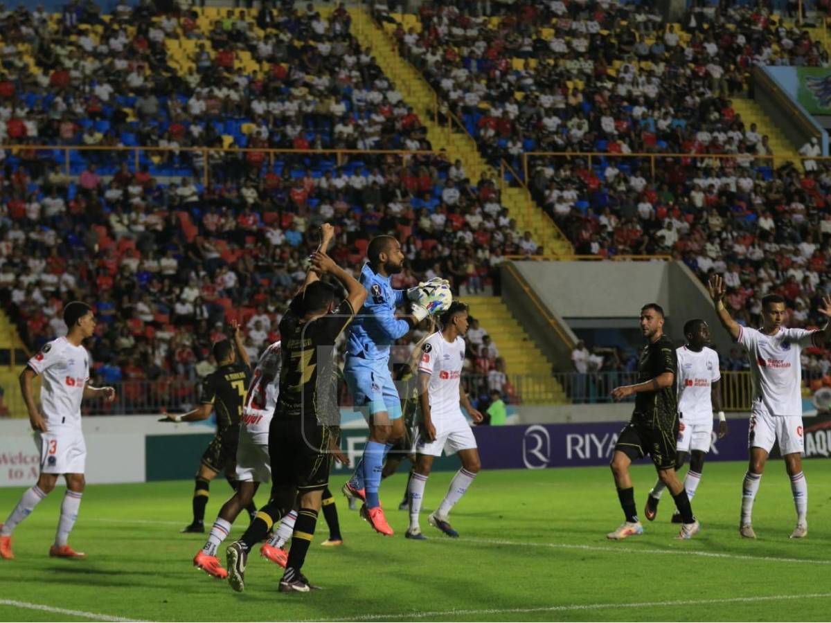 Olimpia celebra, polémica e indignación en Mixco y motivo del festejo de Edwin