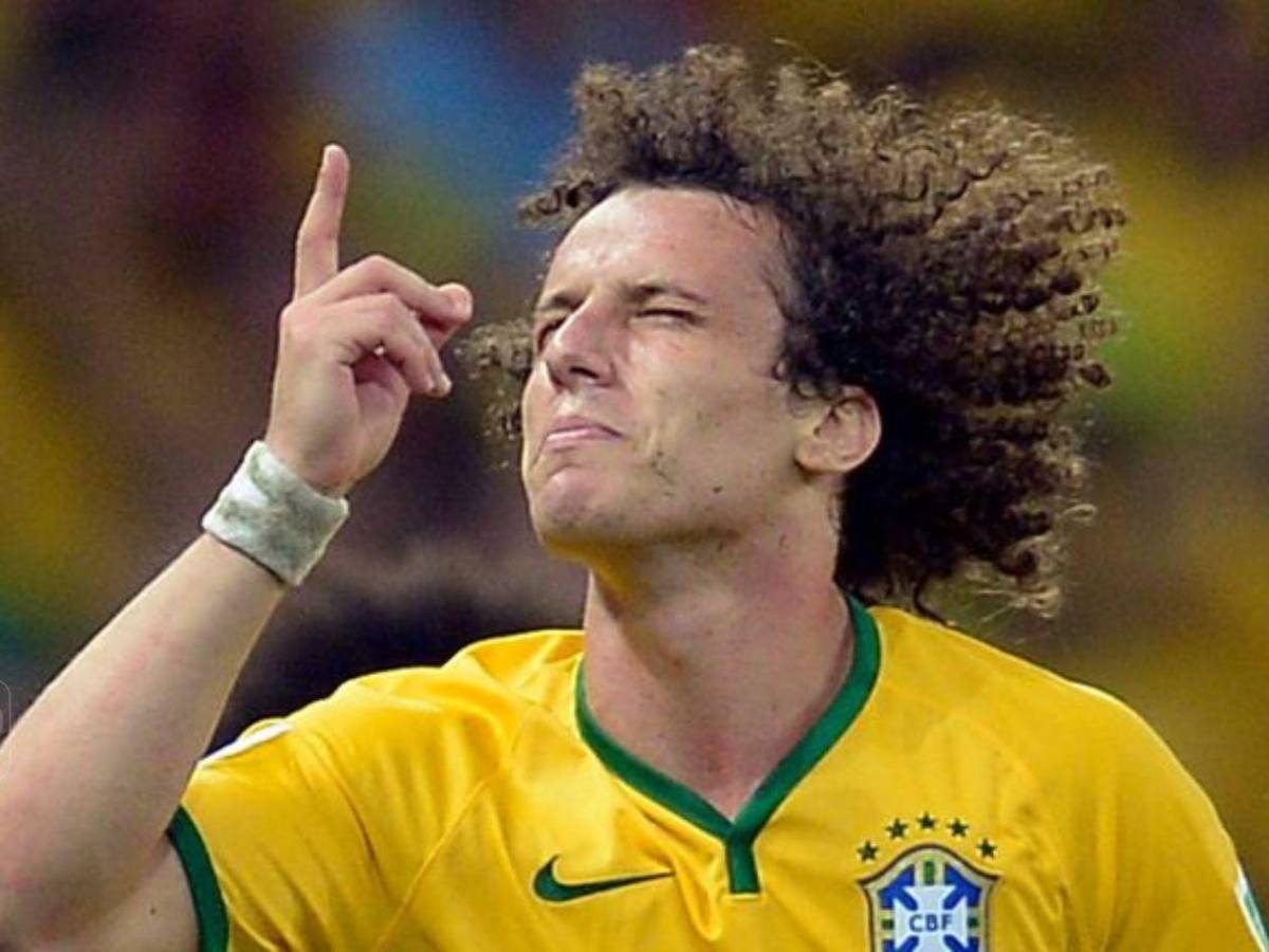 David Luiz involucrado en escándalo con modelo brasileña