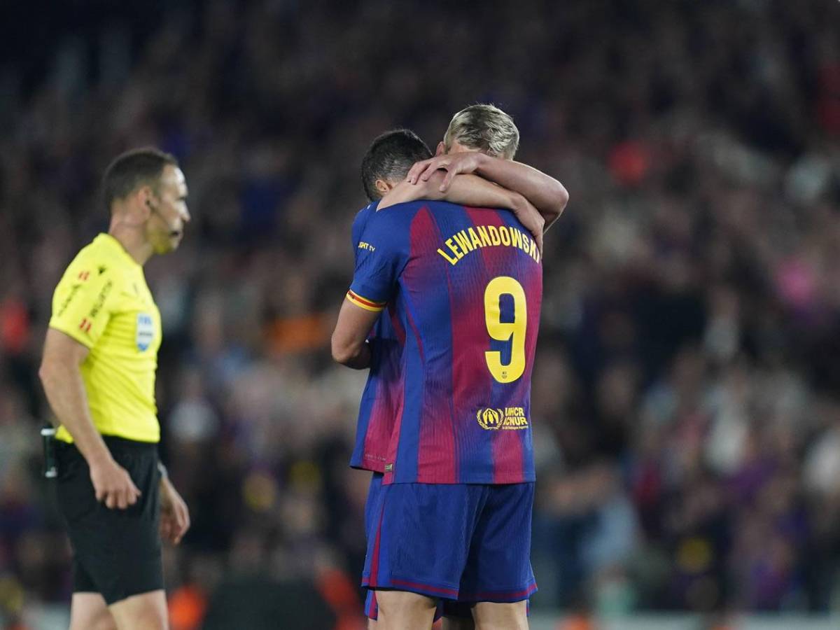 Lewandowski, adiós llorando al Camp Nou, emotiva imagen de su mujer y el MVP del Barcelona