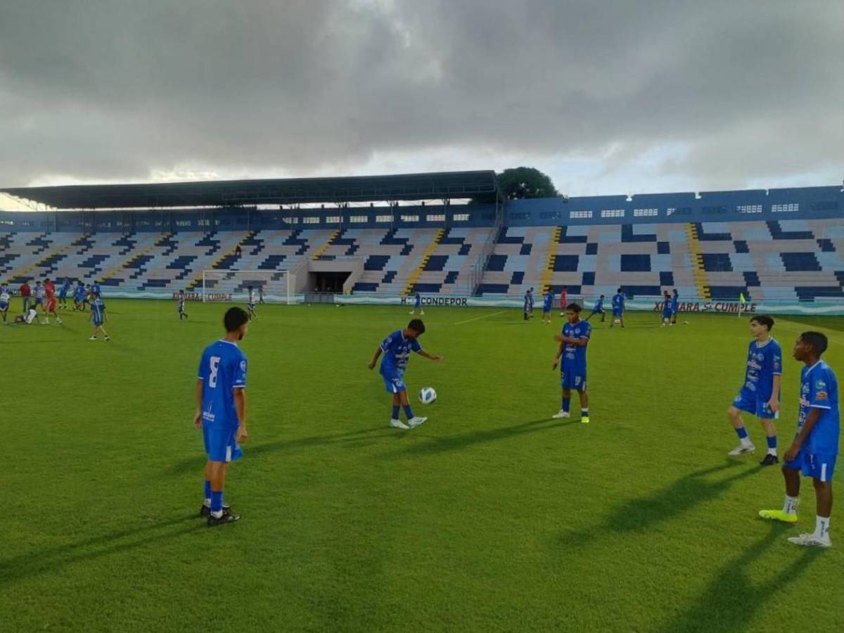 Con un detalle único en Honduras: Así quedó el estadio de La Ceiba