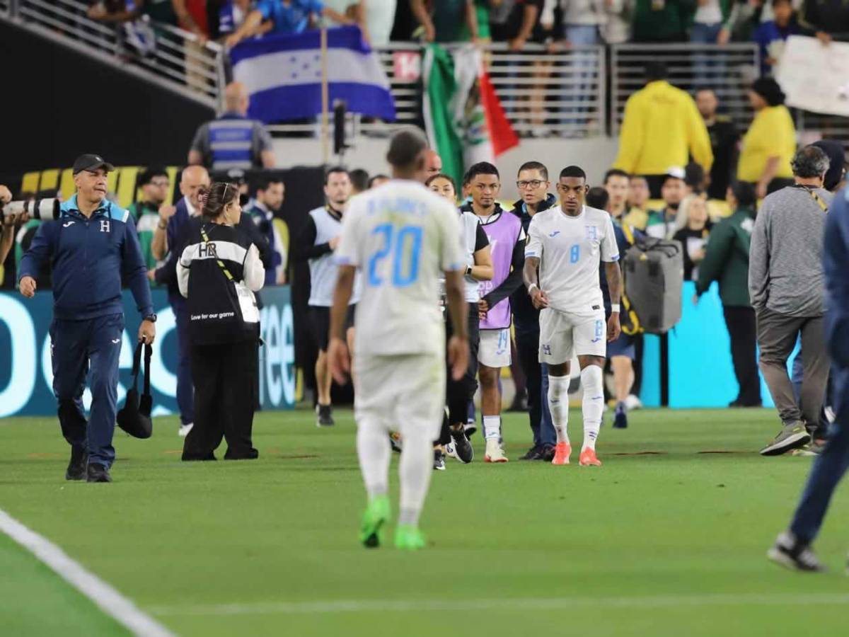 Tristeza de Honduras, bronca de México, feo gesto del 'Vasco' con Quioto y pelea en las gradas