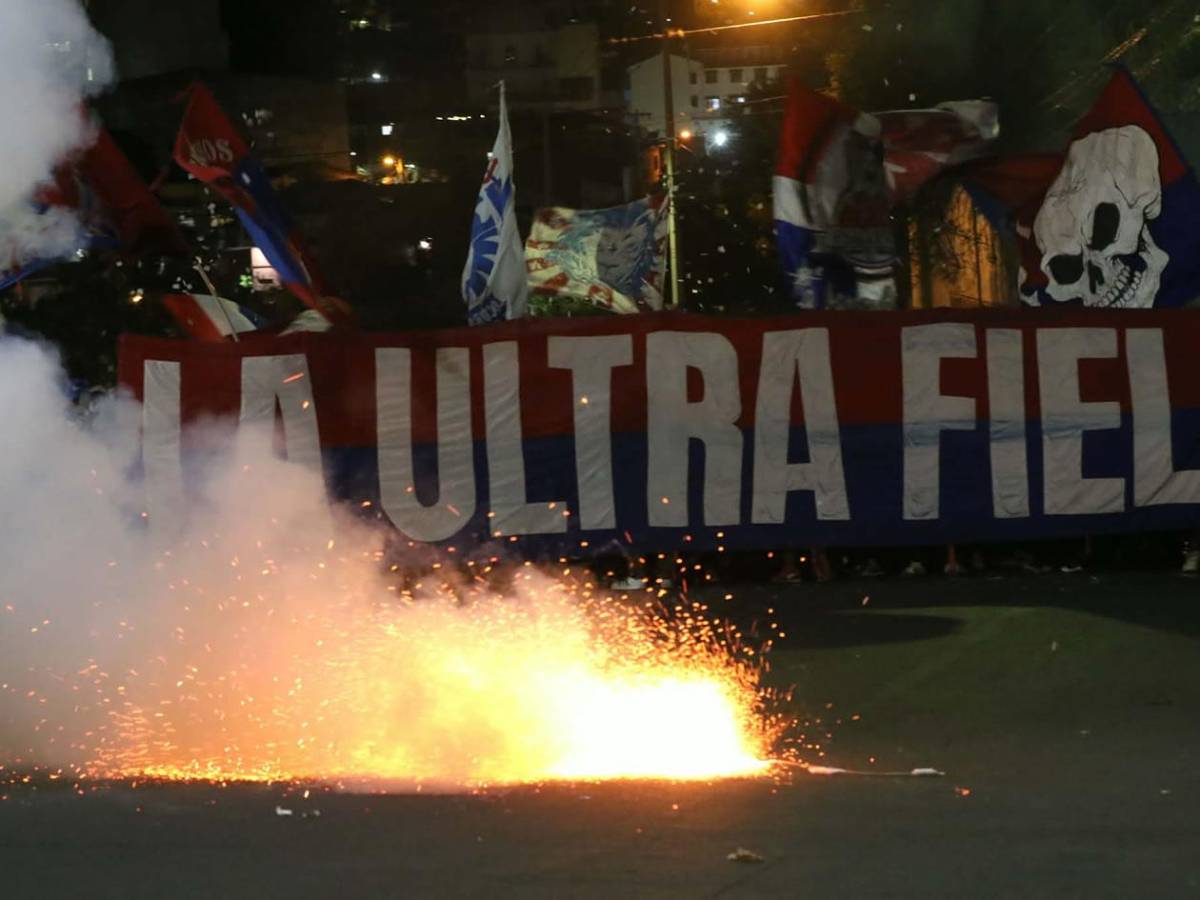 Bellezas, esposa de directivo, nueva pantalla y el retraso en el Olimpia vs Motagua