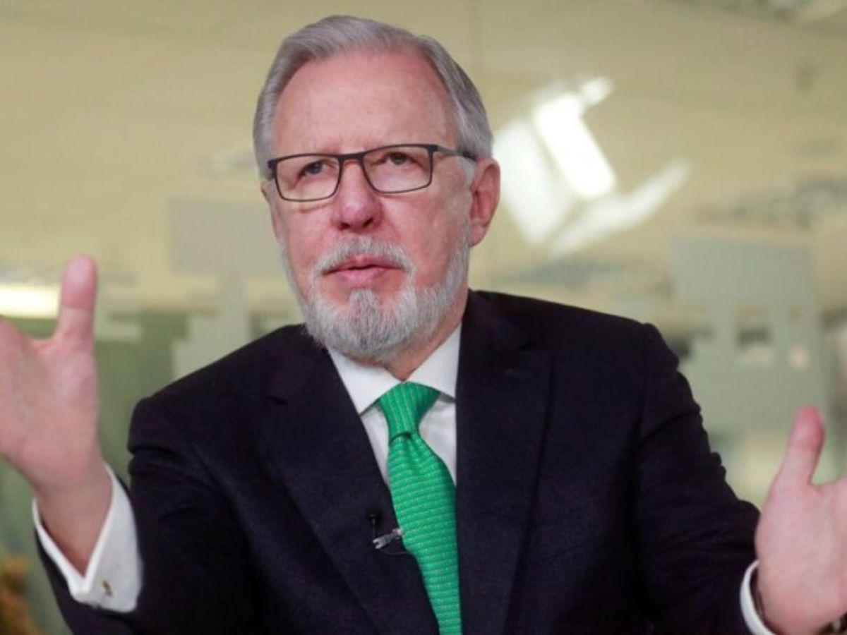 Joaquín López-Dóriga es hospitalizado de emergencia