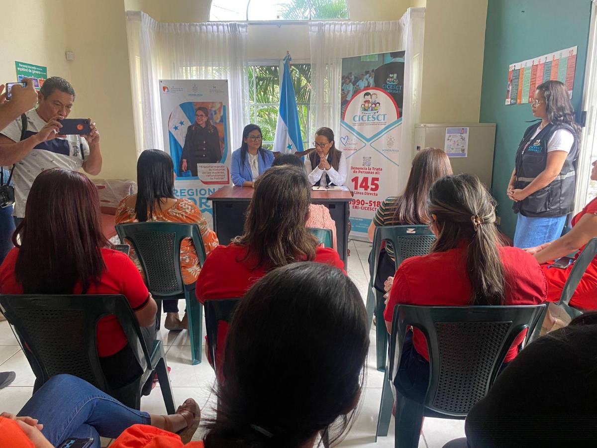 A la inauguración fueron invitados representantes de los derechos humanos.