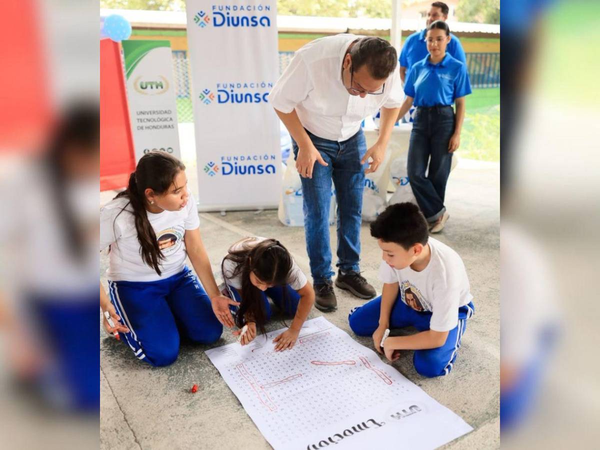 Mente Sana y patrocinadores llevan jornada especial al CEB Dionisio de Herrera