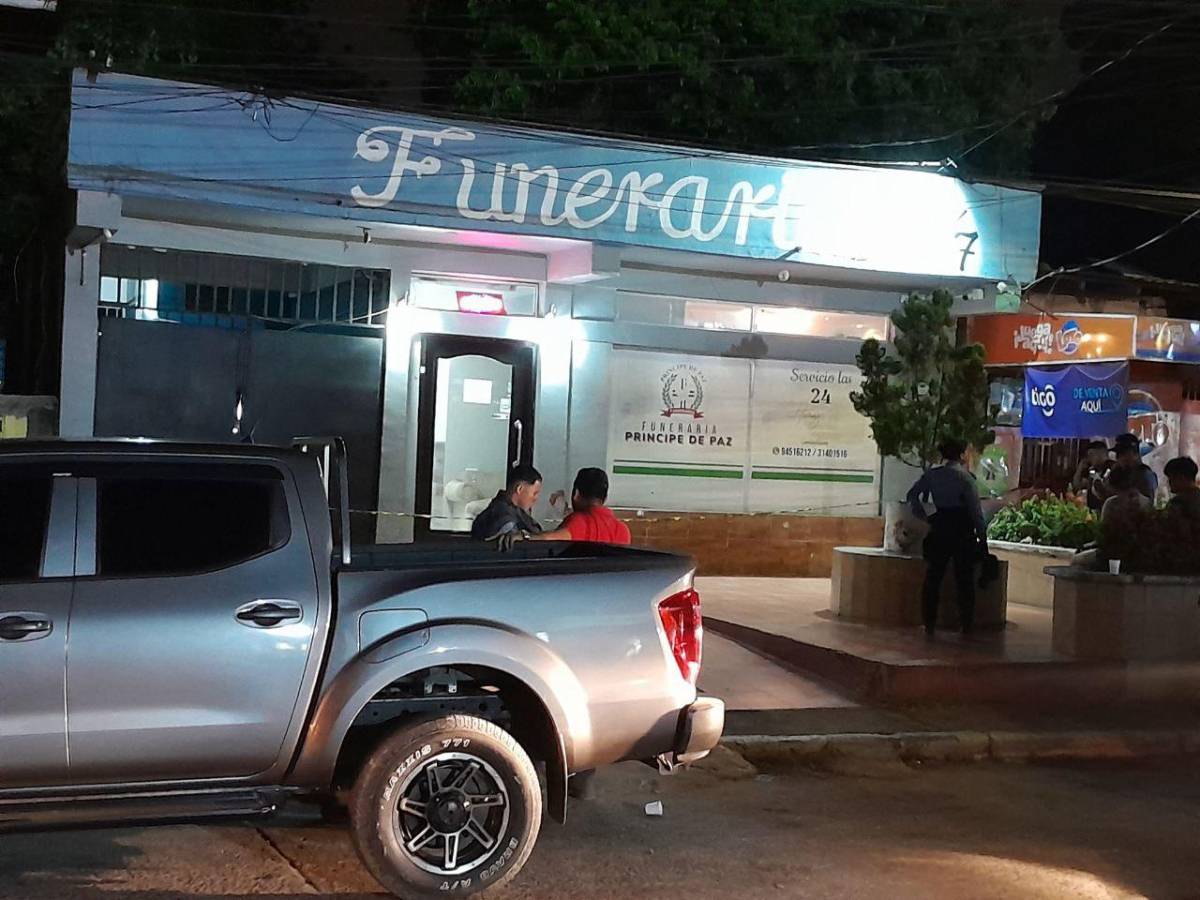 Mientras velaban a una mujer fue acribillado a balazos el gerente Carlos Núñez el domingo.