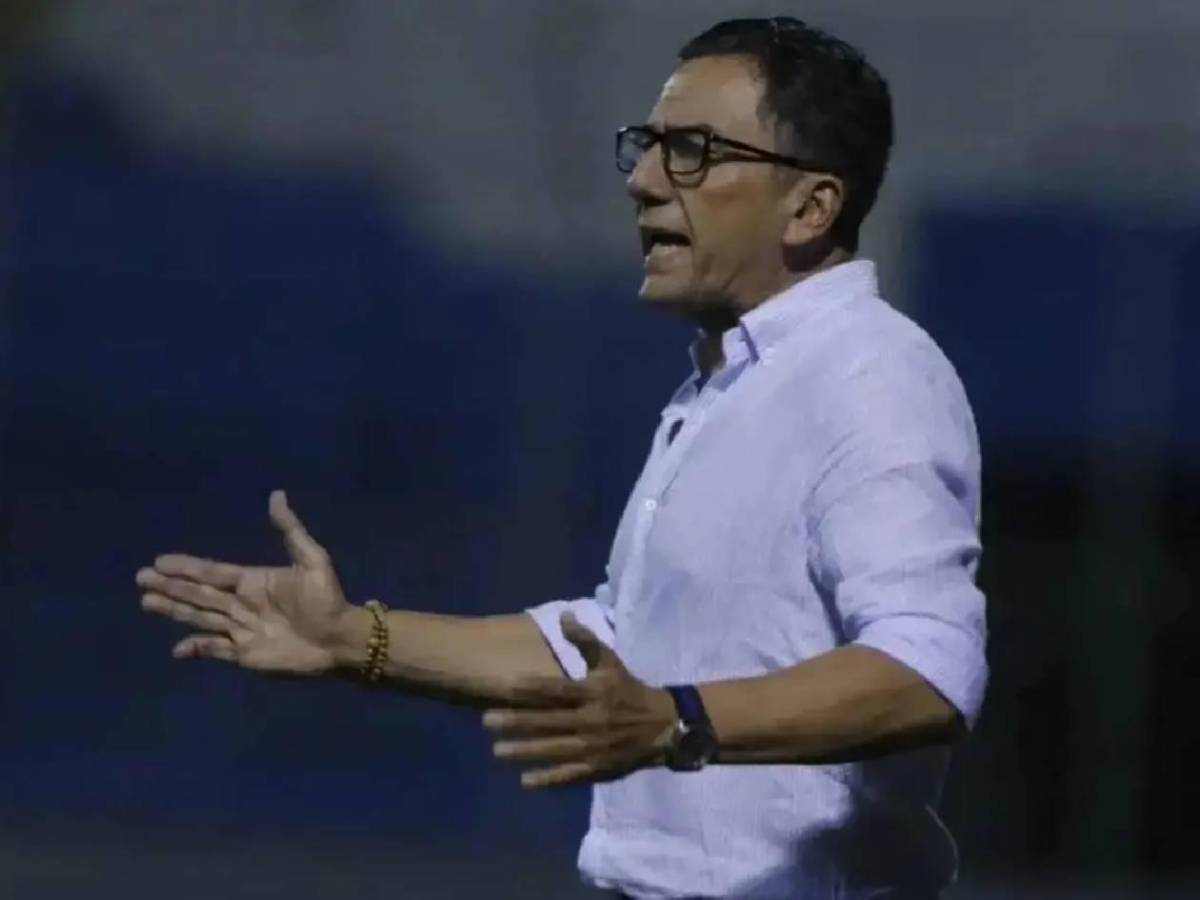 Salomón Nazar causa revuelo con curiosa propuesta en el Congreso Nacional