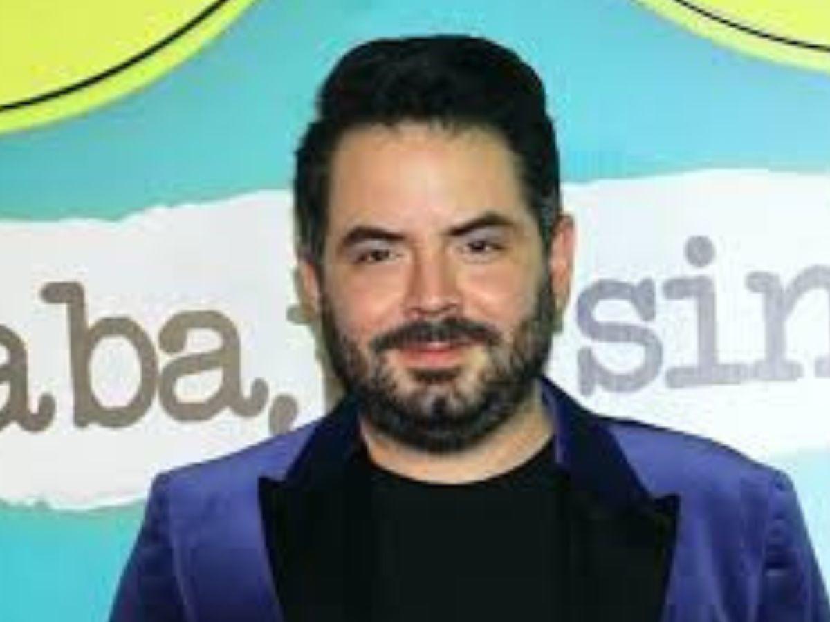 Victoria Ruffo llama “payaso y codo” a Eugenio Derbez