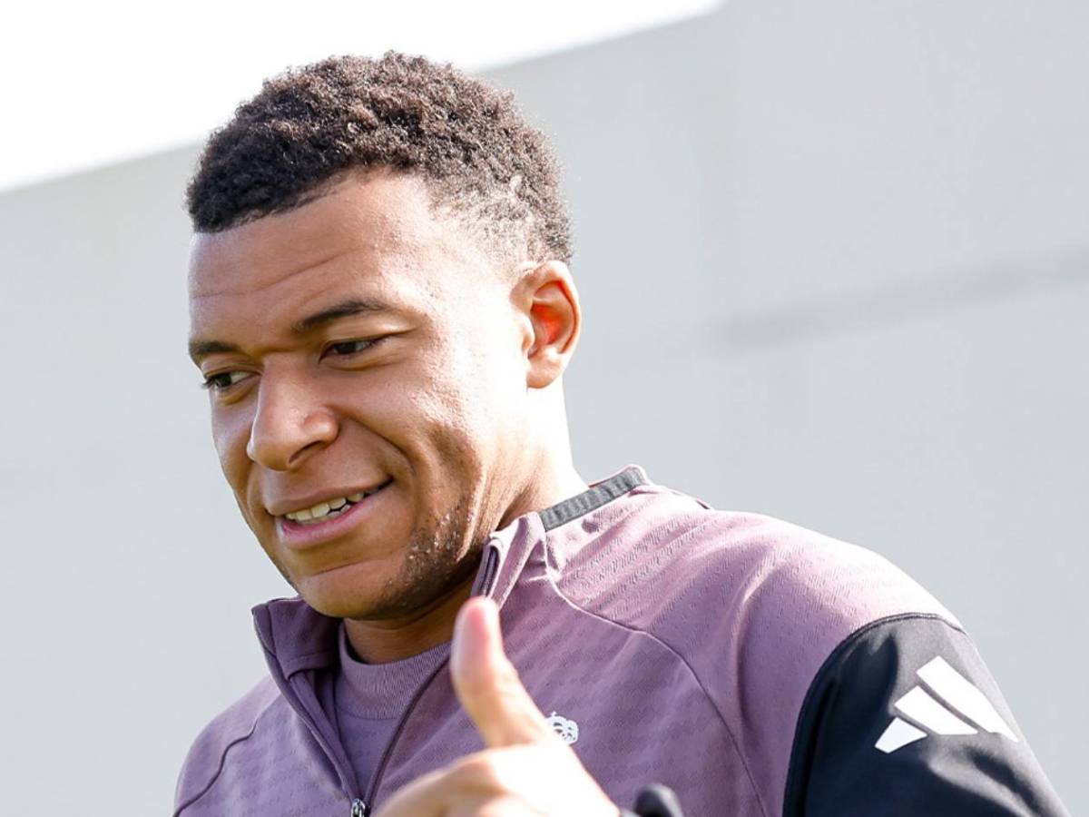 Real Madrid elige a Vinicius y Mbappé no lo puede creer