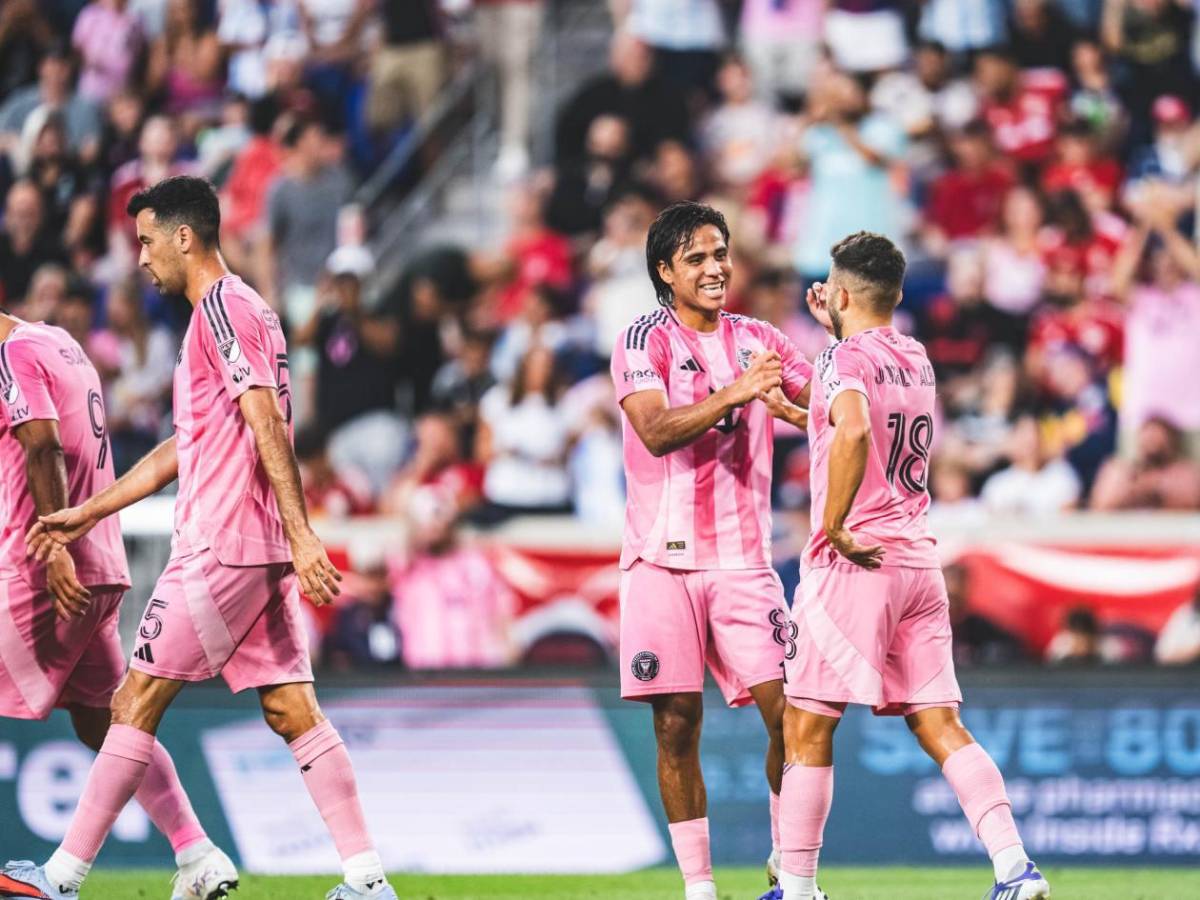 Messi brilla en Nueva York: Consigue dos récords y supera a Cristiano Ronaldo