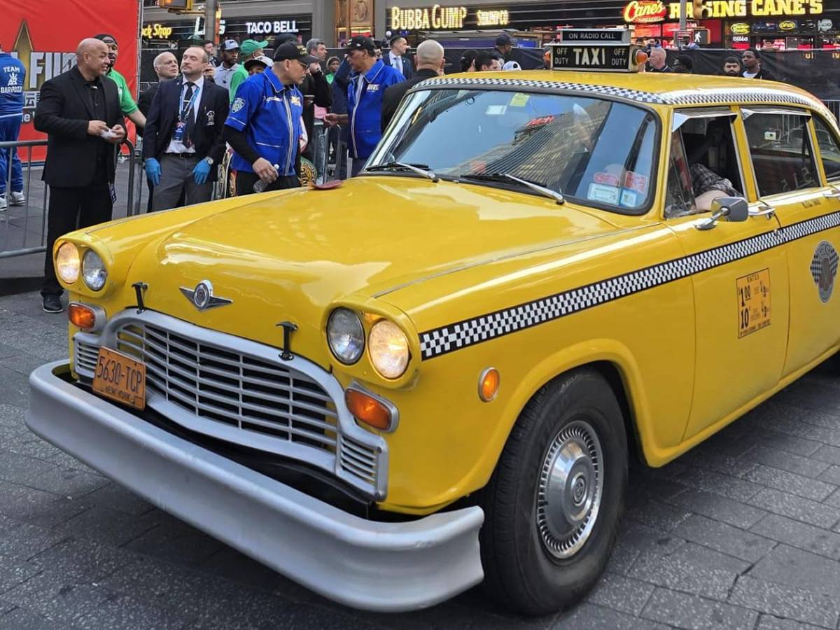 La asombrosa llegada de Teófimo López al Times Square y Nueva York paralizada